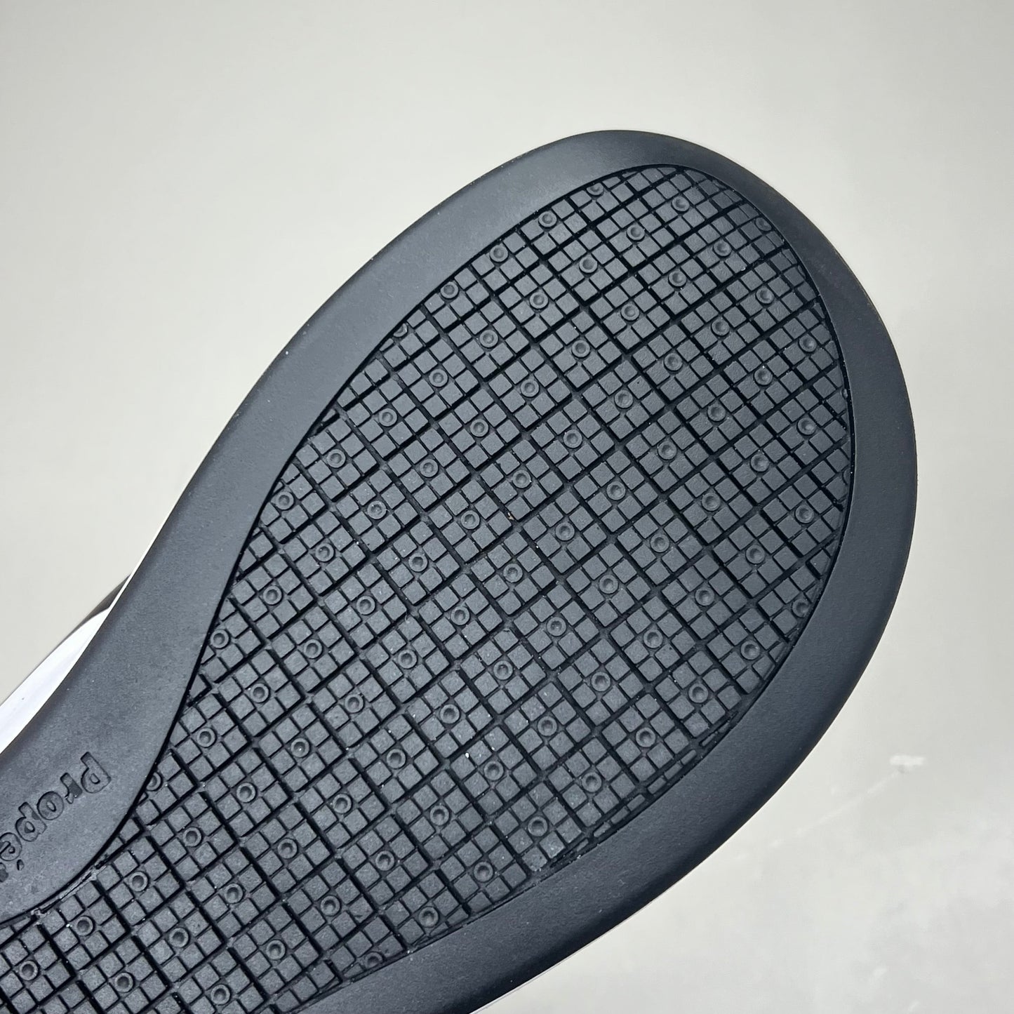 PROPET Easton Cushion Flip Flop Sandal Leather Men's Sz 8.5 M(D) Black MSV011P