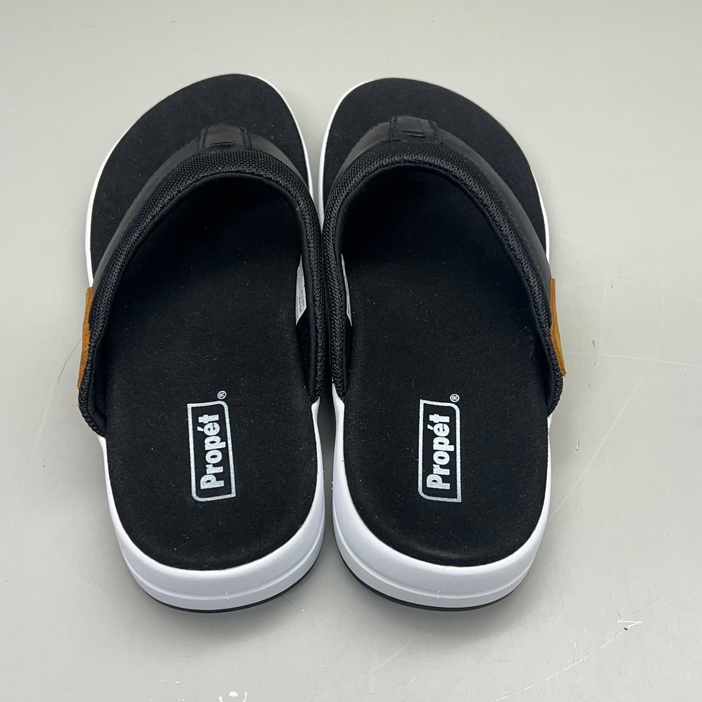 PROPET Easton Cushion Flip Flop Sandal Leather Men's Sz 8.5 M(D) Black MSV011P